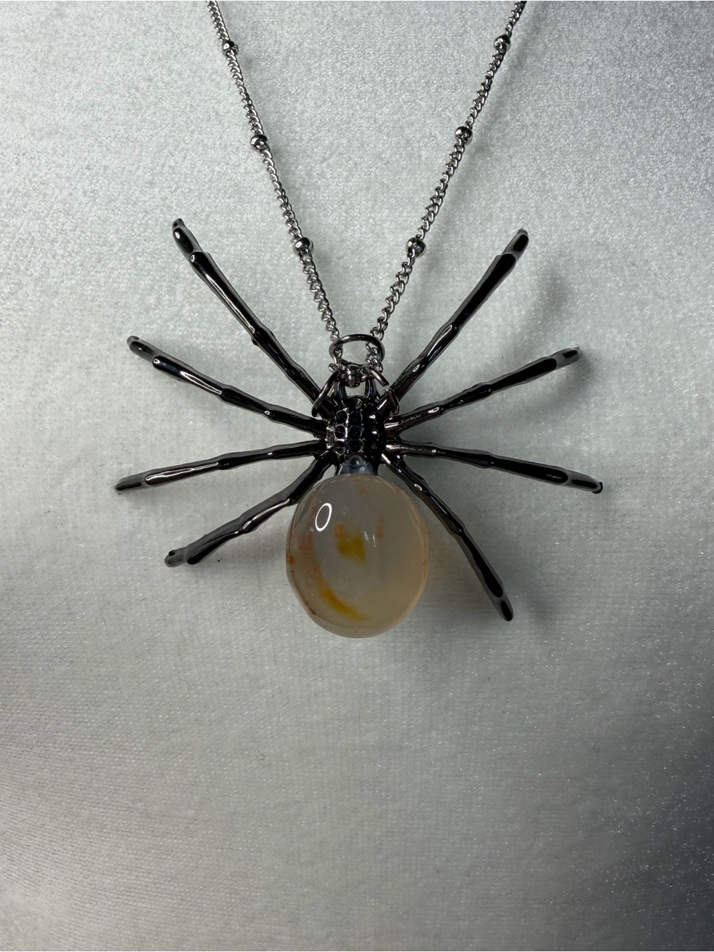 Natural Flower Agate Spider Pendant Necklace 27” Silver Tone Chain